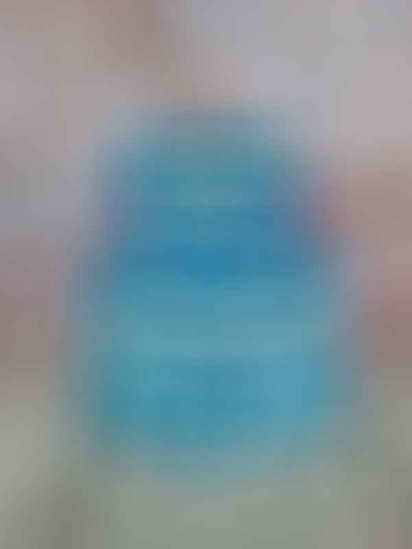 sinine kahekorruseline mähkmetort