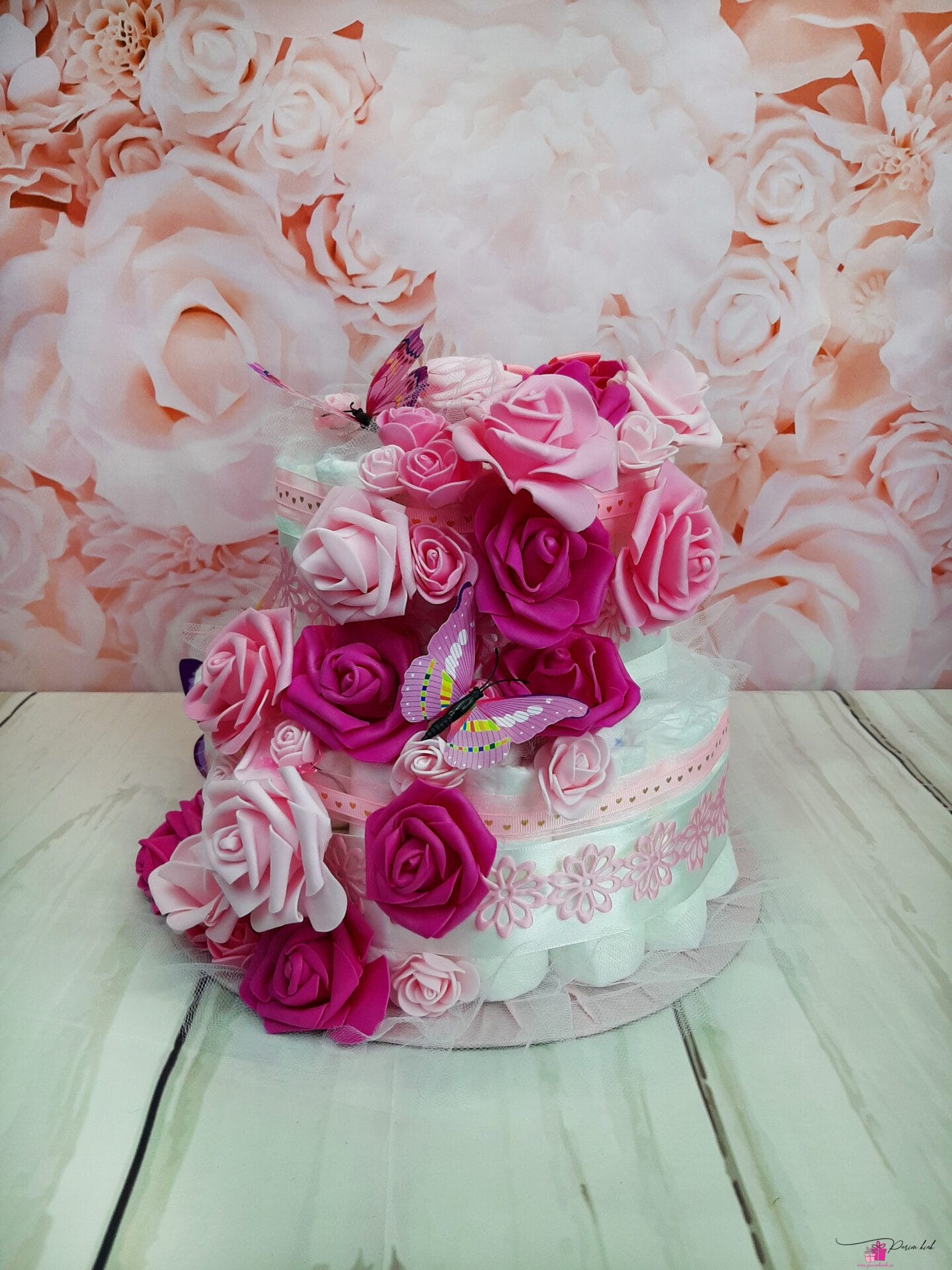 Roosa Mähkmetort Roosidega 2