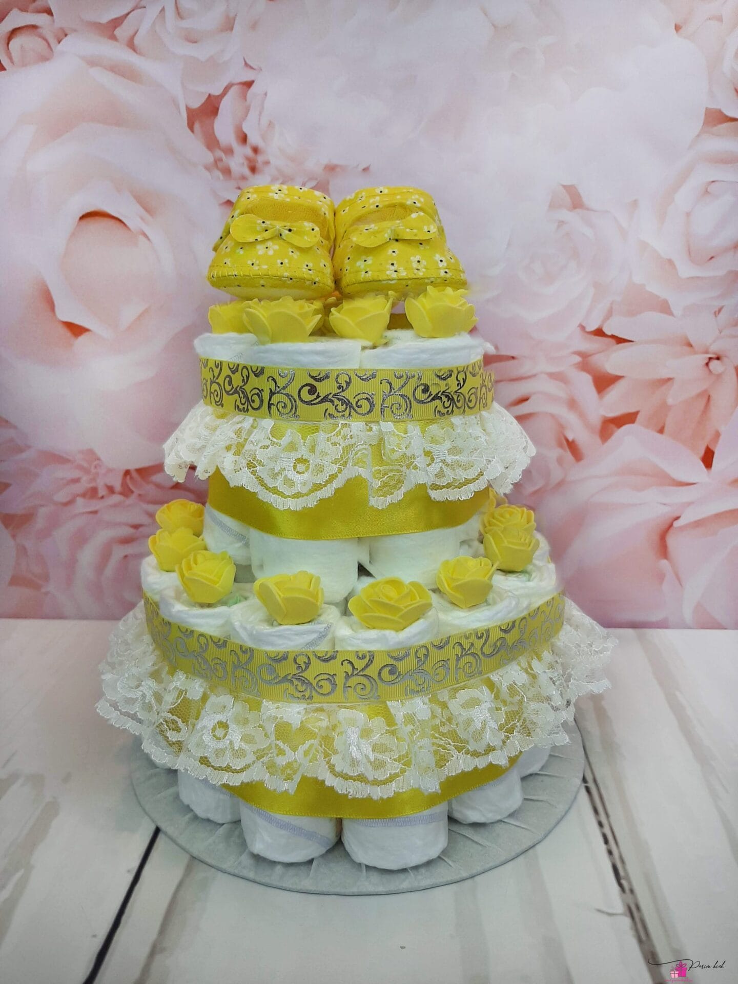 Kollane Väike Mähkmetort Satsidega