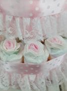 Heleroosa mähkmetort karuga 2