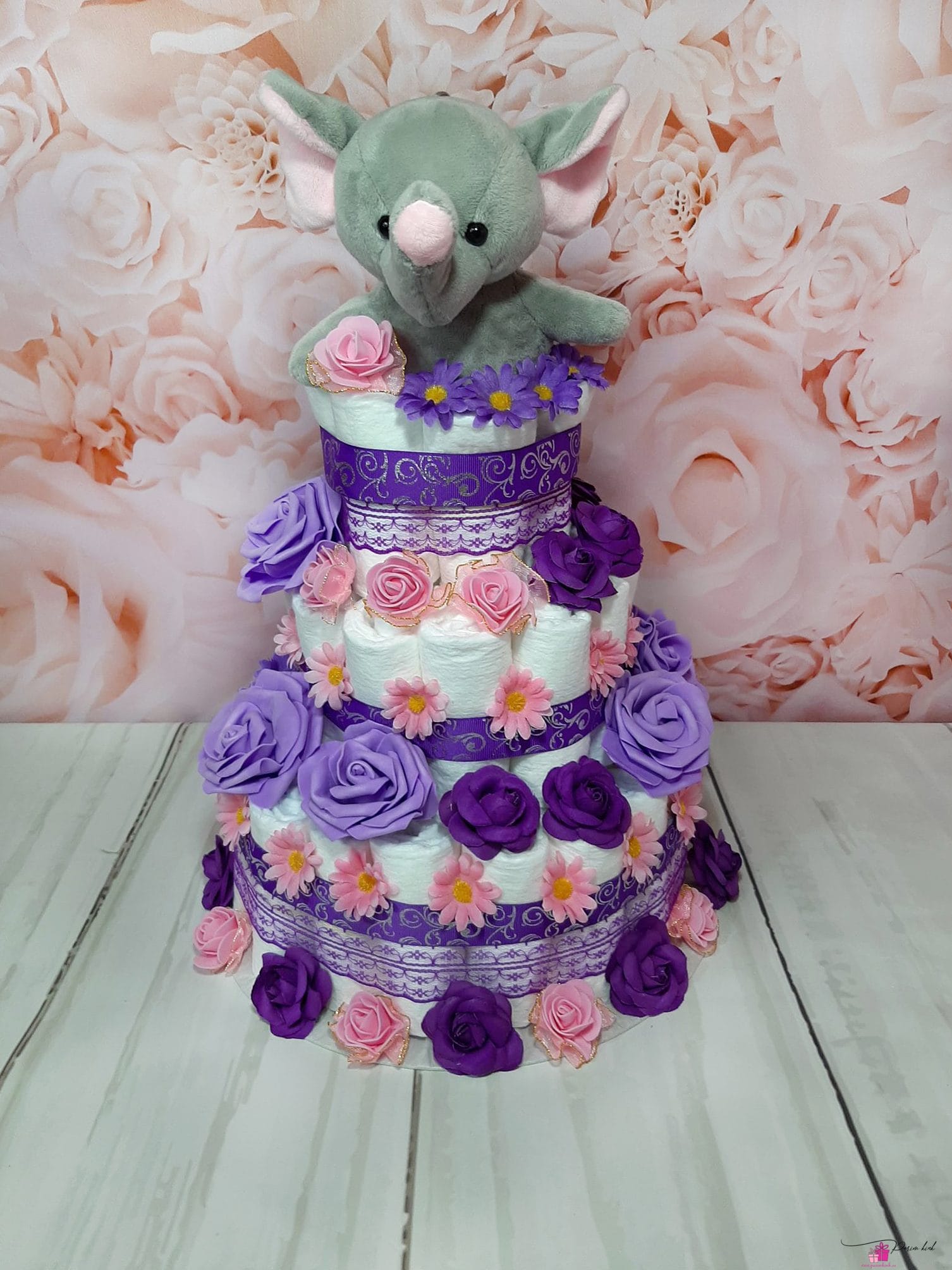 Lilla mähkmetort elevandiga