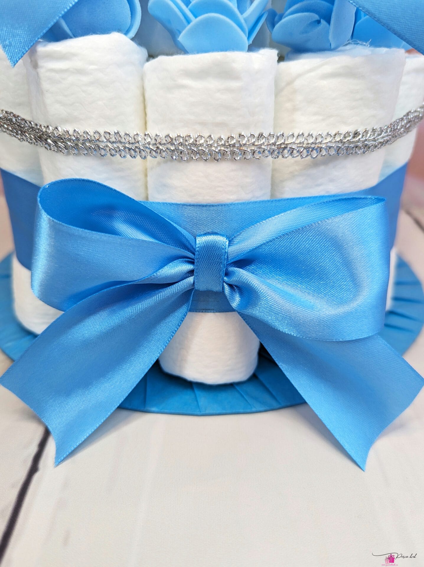 Sinine Väike Mähkmetort Lipsudega 10