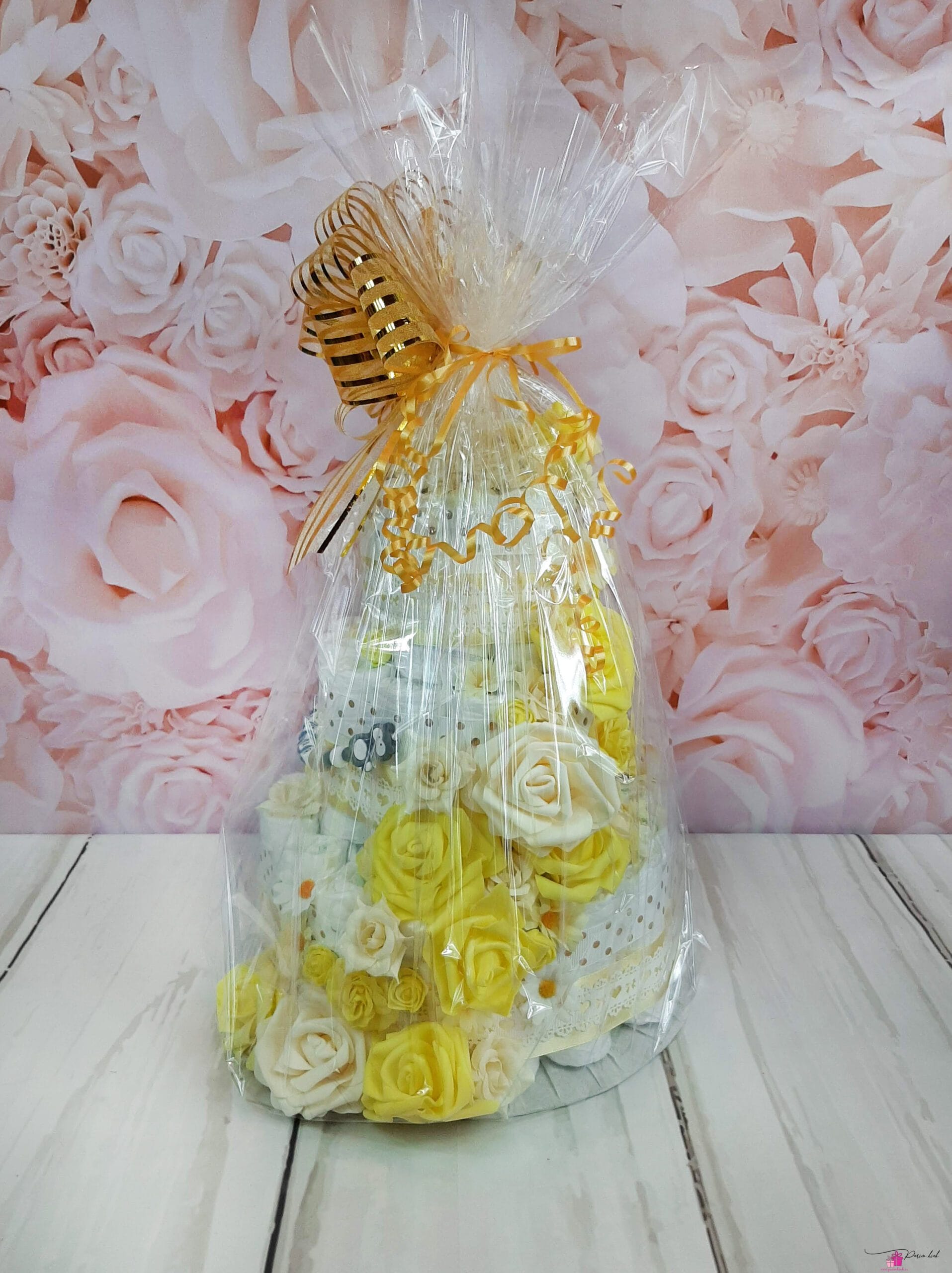 kollane mähkmetort lilledega 4