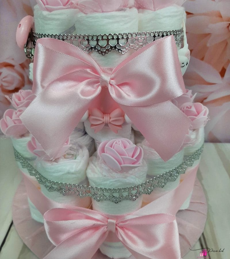 Roosa Väike Mähkmetort Lipsudega 1 Roosa Väike Mähkmetort Lipsudega 1