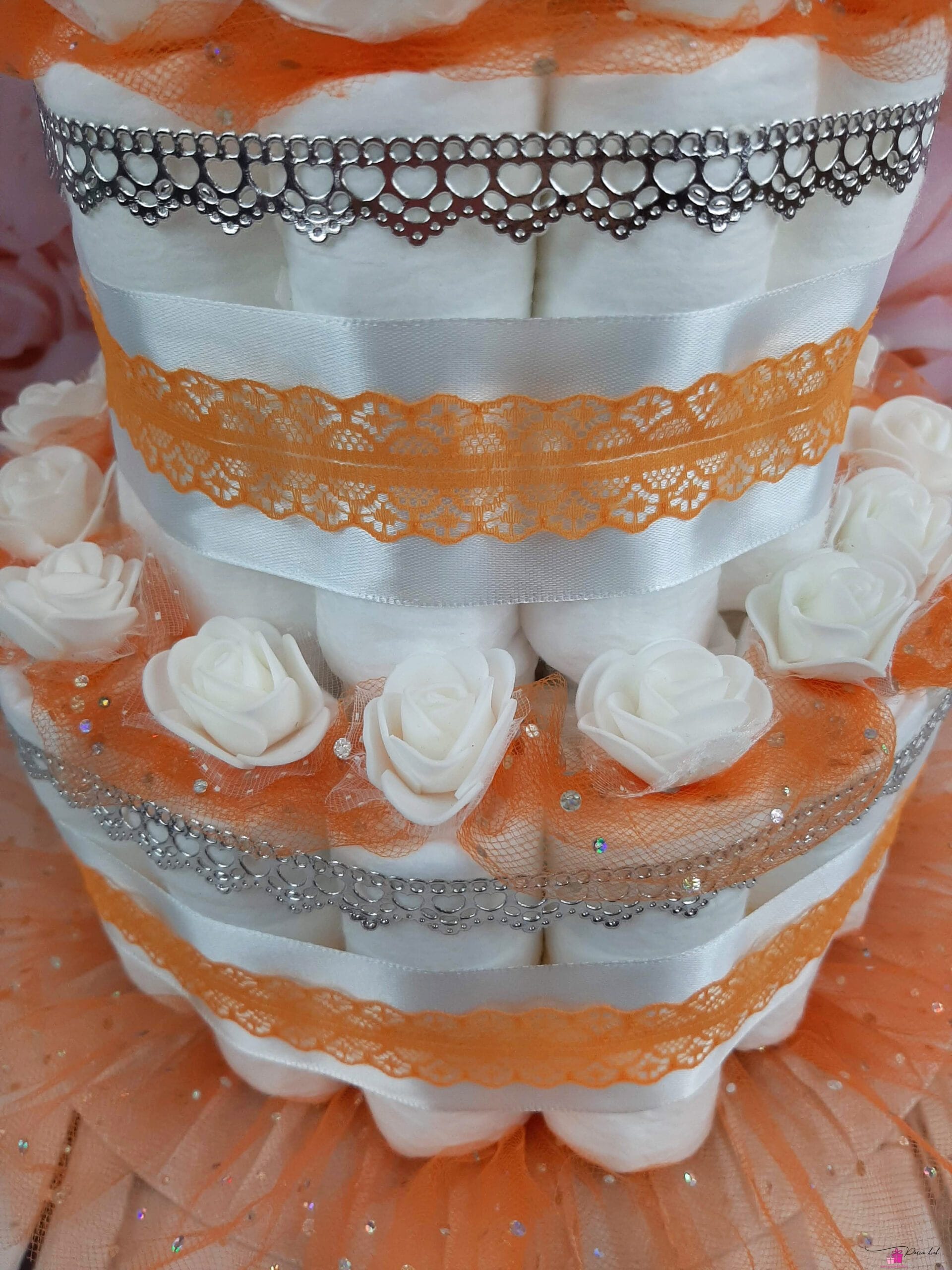 Hõbedane mähkmetort krooniga 1