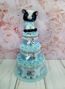 helesinine mähkmetort lipsudega