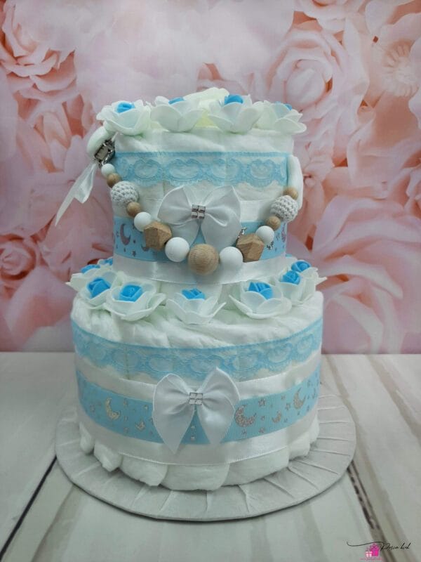 helesinine väike mähkmetort lutiketiga