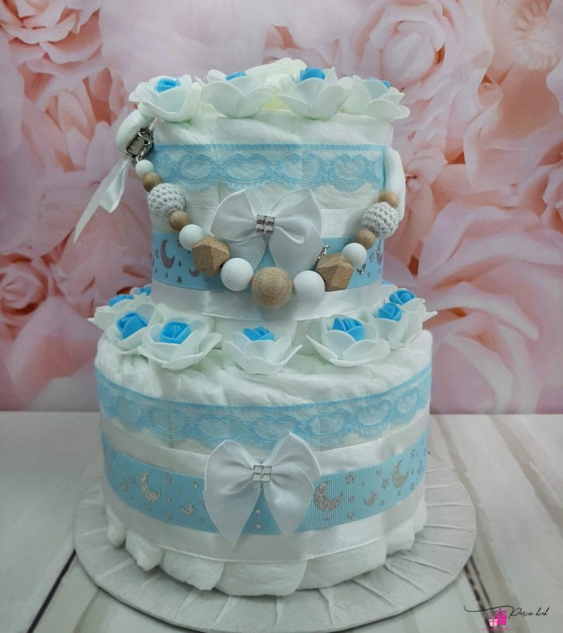 helesinine väike mähkmetort lutiketiga