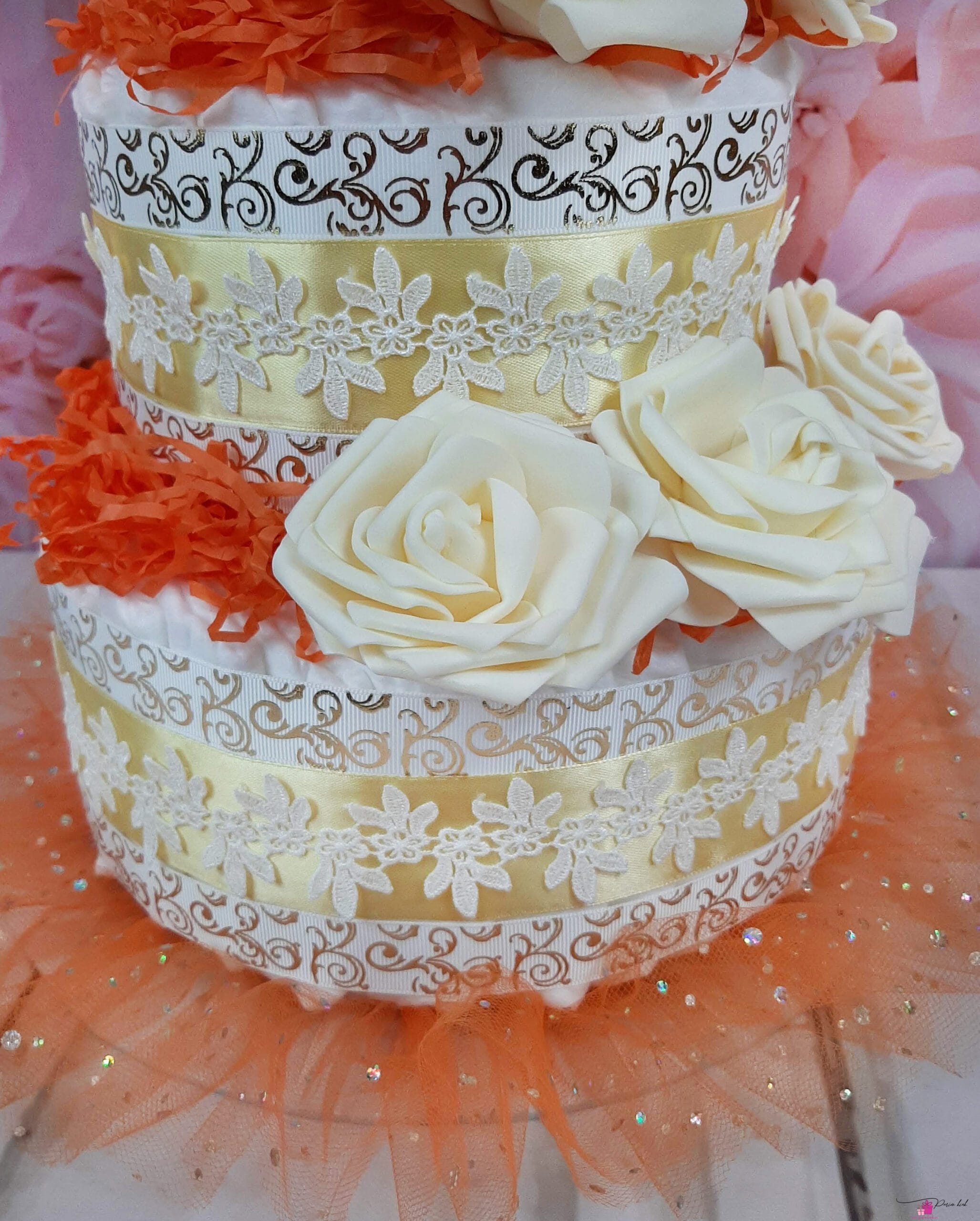 oranz ja kuldne mähkmetort lõviga 1