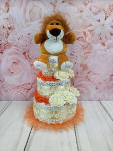 oranz ja kuldne mähkmetort lõviga värvid