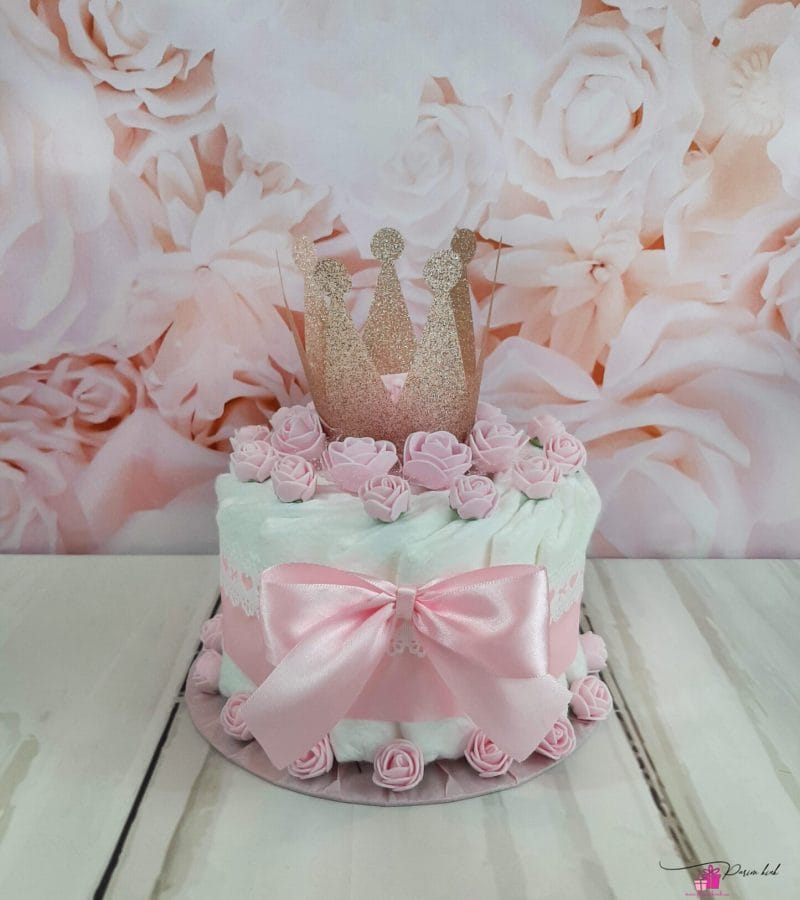 roosa pisike mähkmetort krooniga roosa pisike mähkmetort krooniga