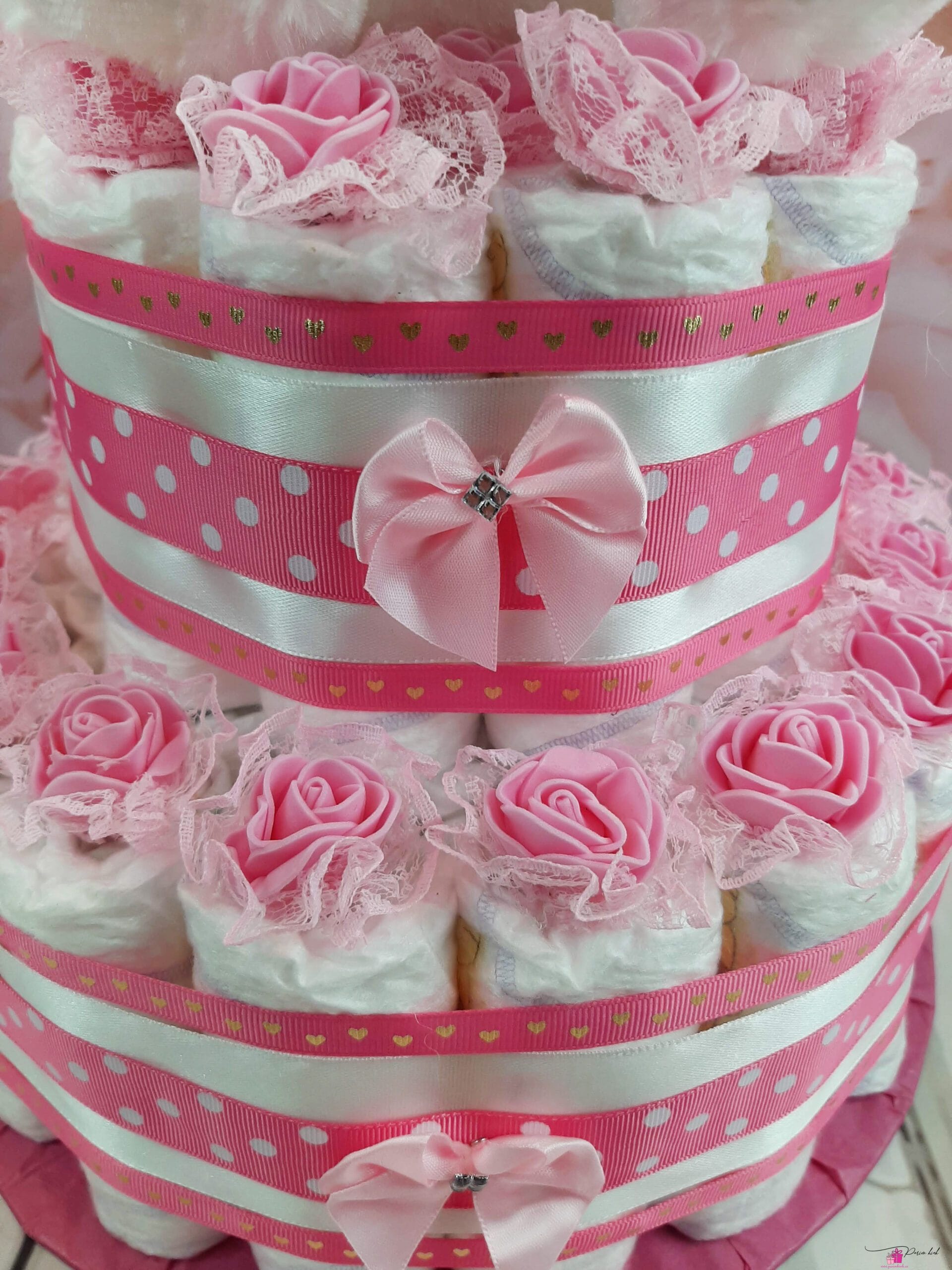 Roosa mähkmetort Valge Karuga 1