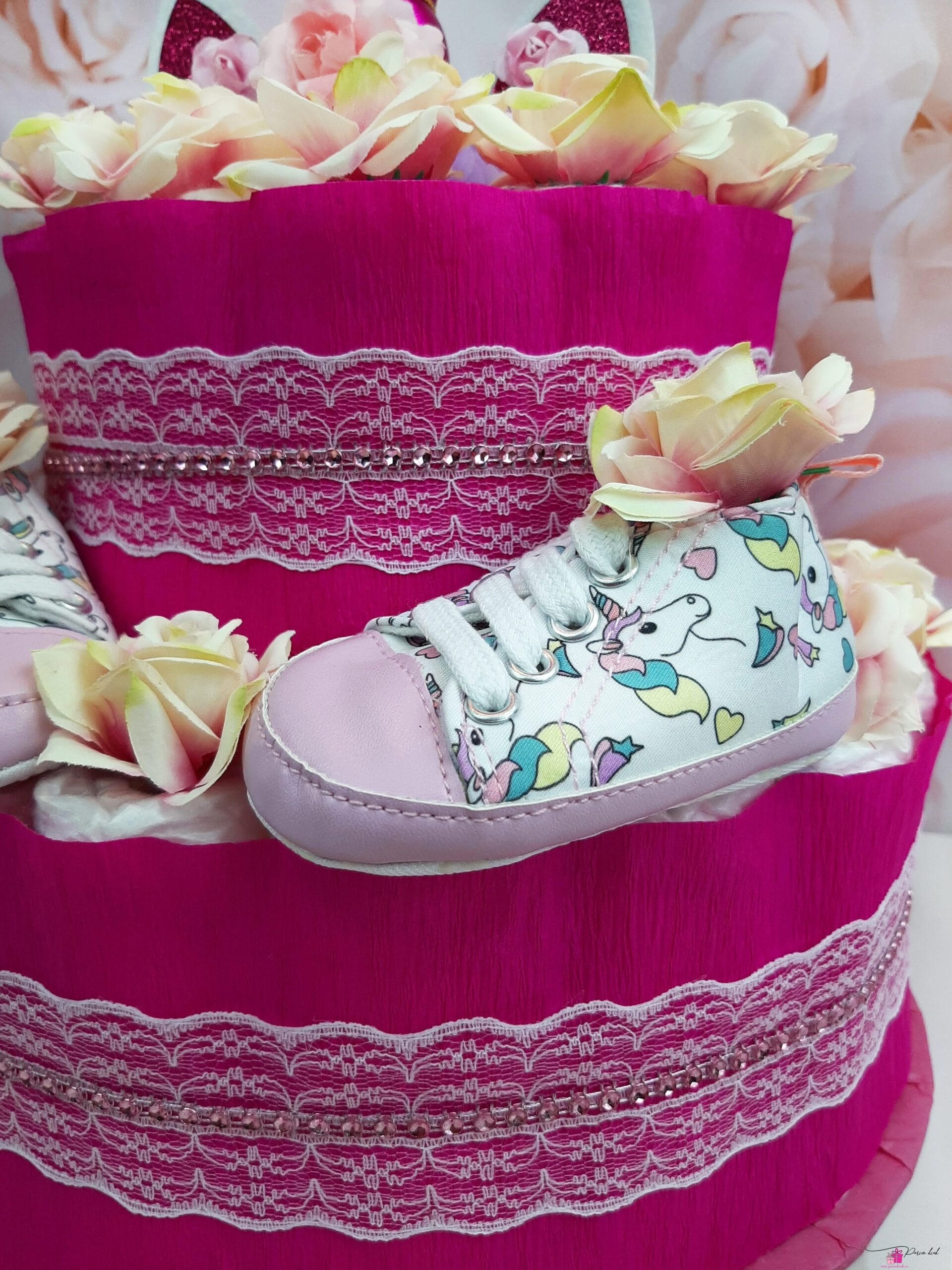 Tumeroosa Mähkmetort Ükssarvega 2