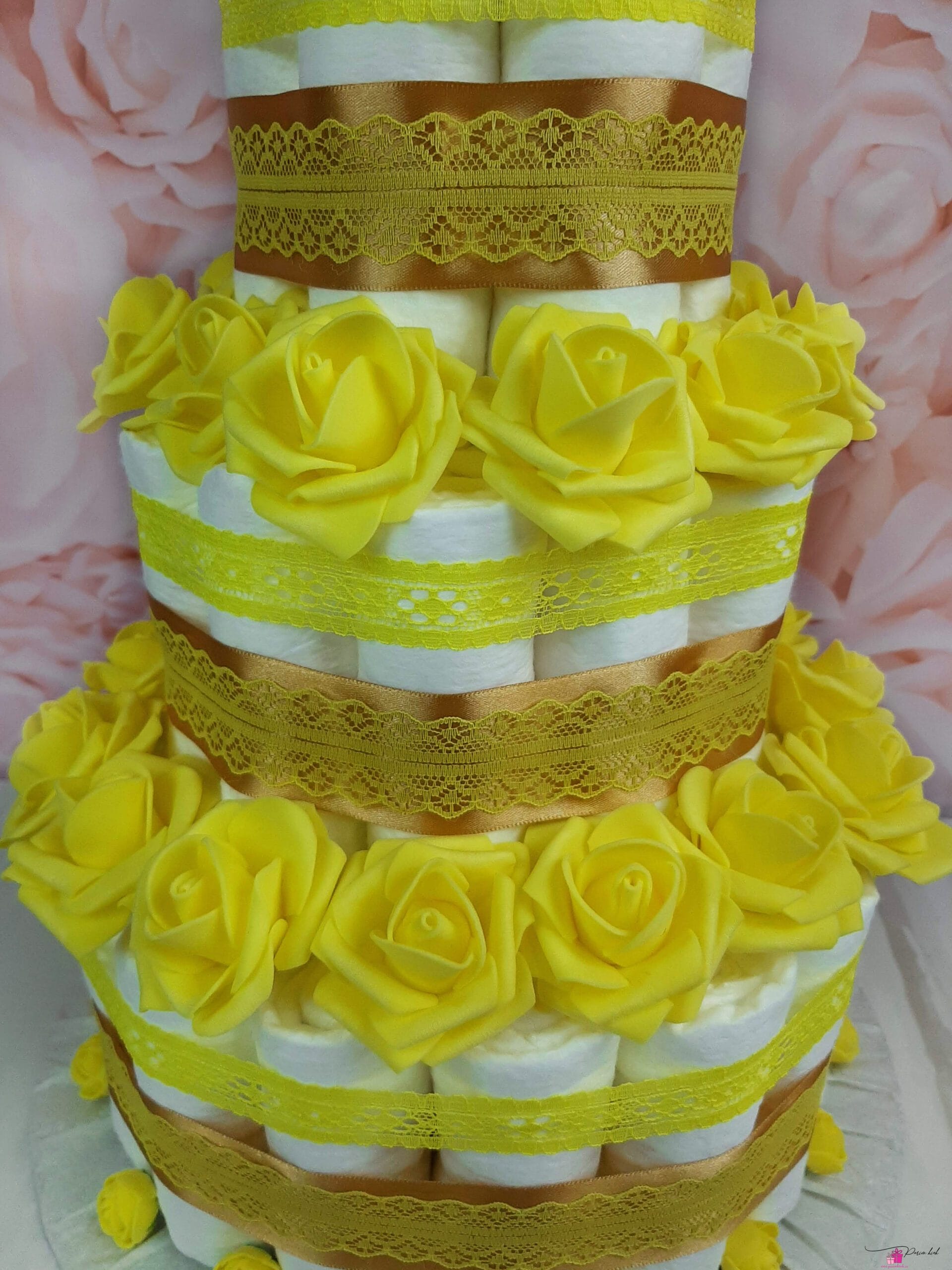 Kollane mähkmetort lõvikuningaga 1