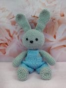 Hall amigurumi jänes 1