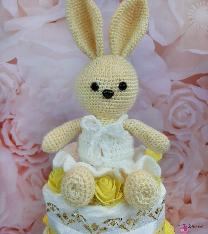 Kollane mähkmetort amigurumiga 1 Kollane mähkmetort amigurumiga 1