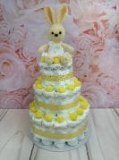 Kollane mähkmetort amigurumiga