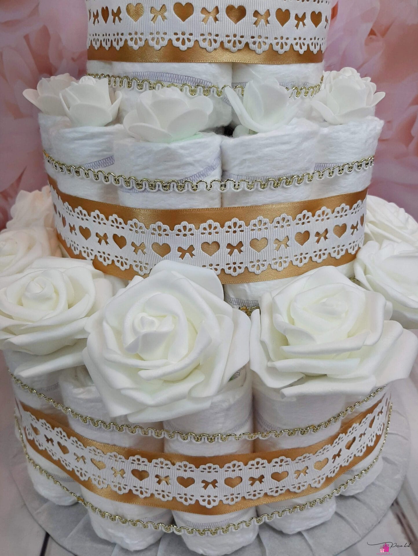 Kuldne mähkmetort alpakaga 1