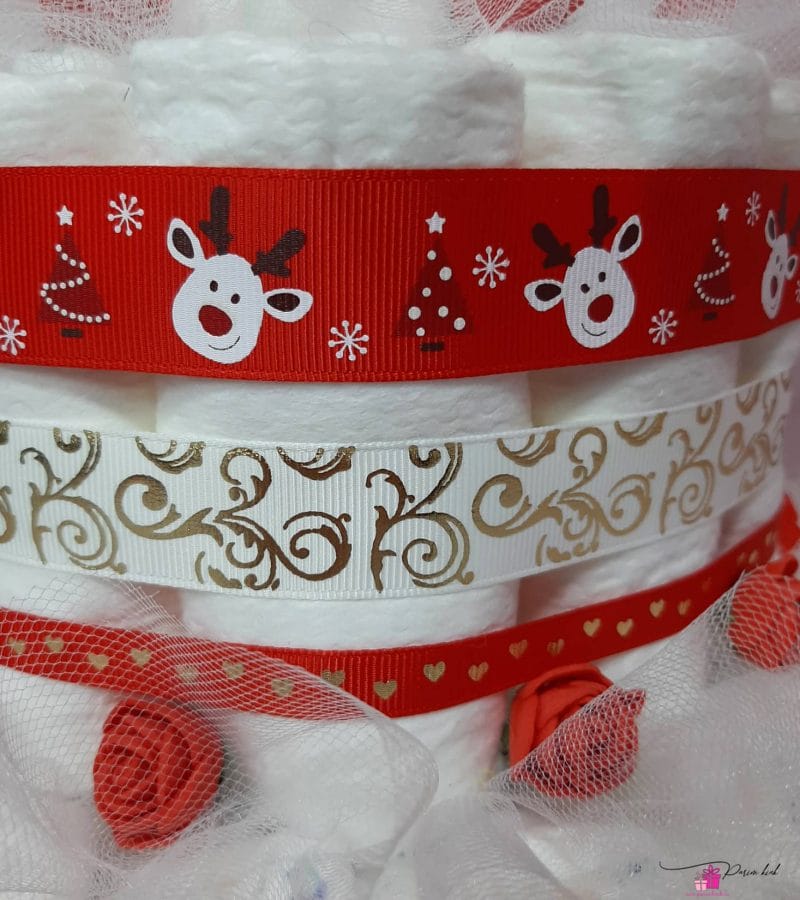 Punane Mähkmetort jõulusokkidega Punane Mähkmetort jõulusokkidega