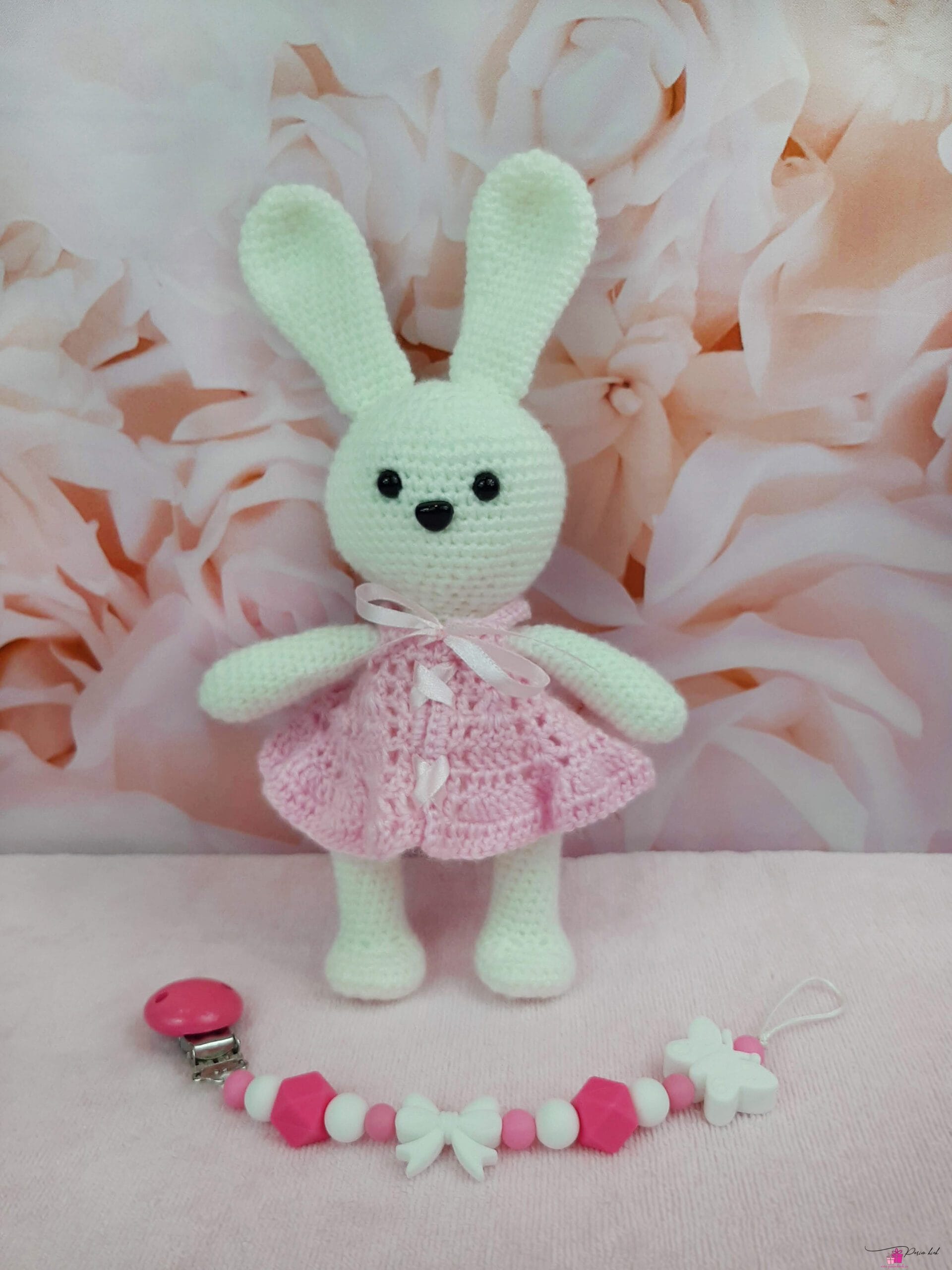 Roosa amigurumi jänes ja lutikett 3