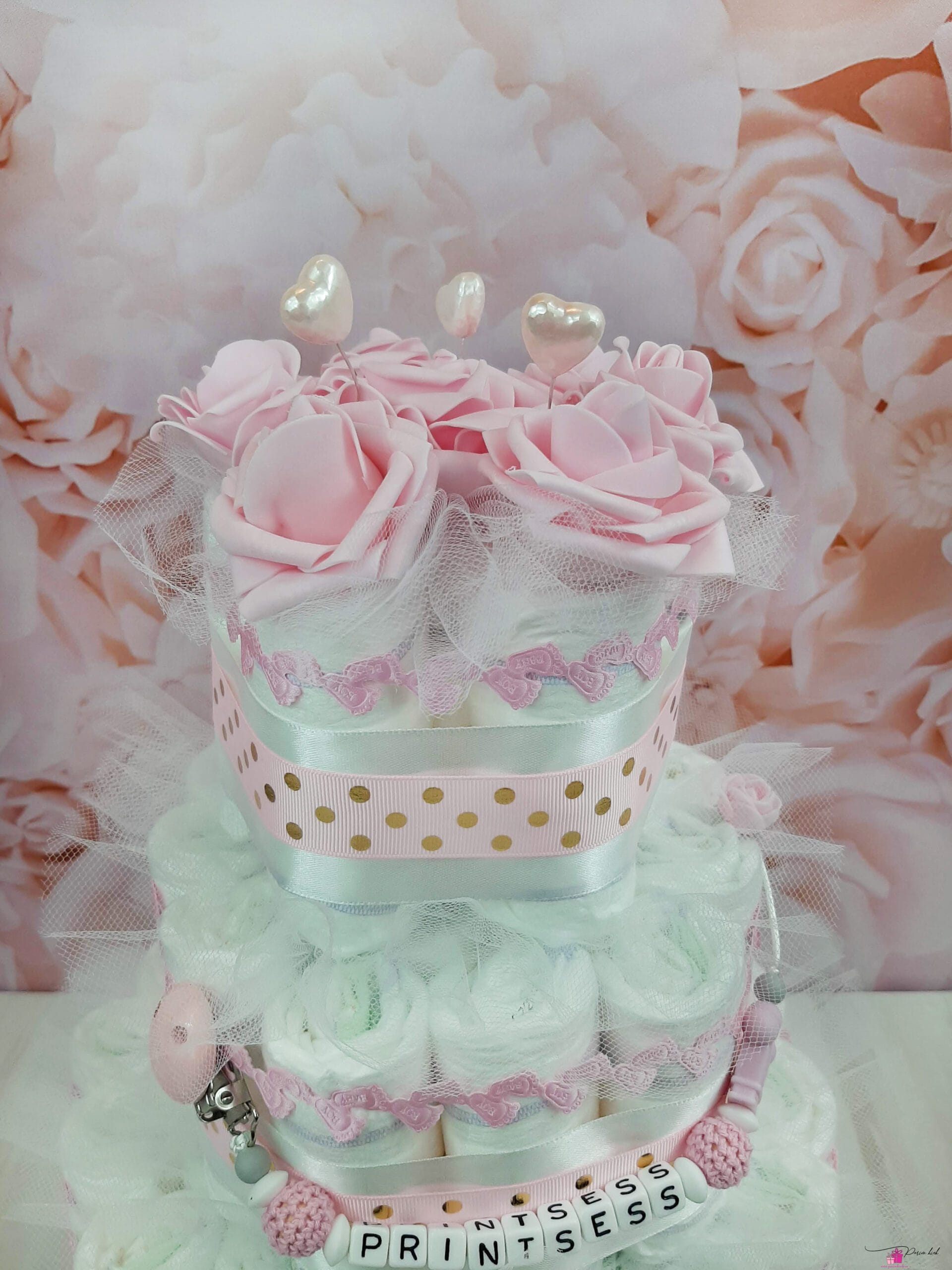 Roosa mähkmetort satsidega 6