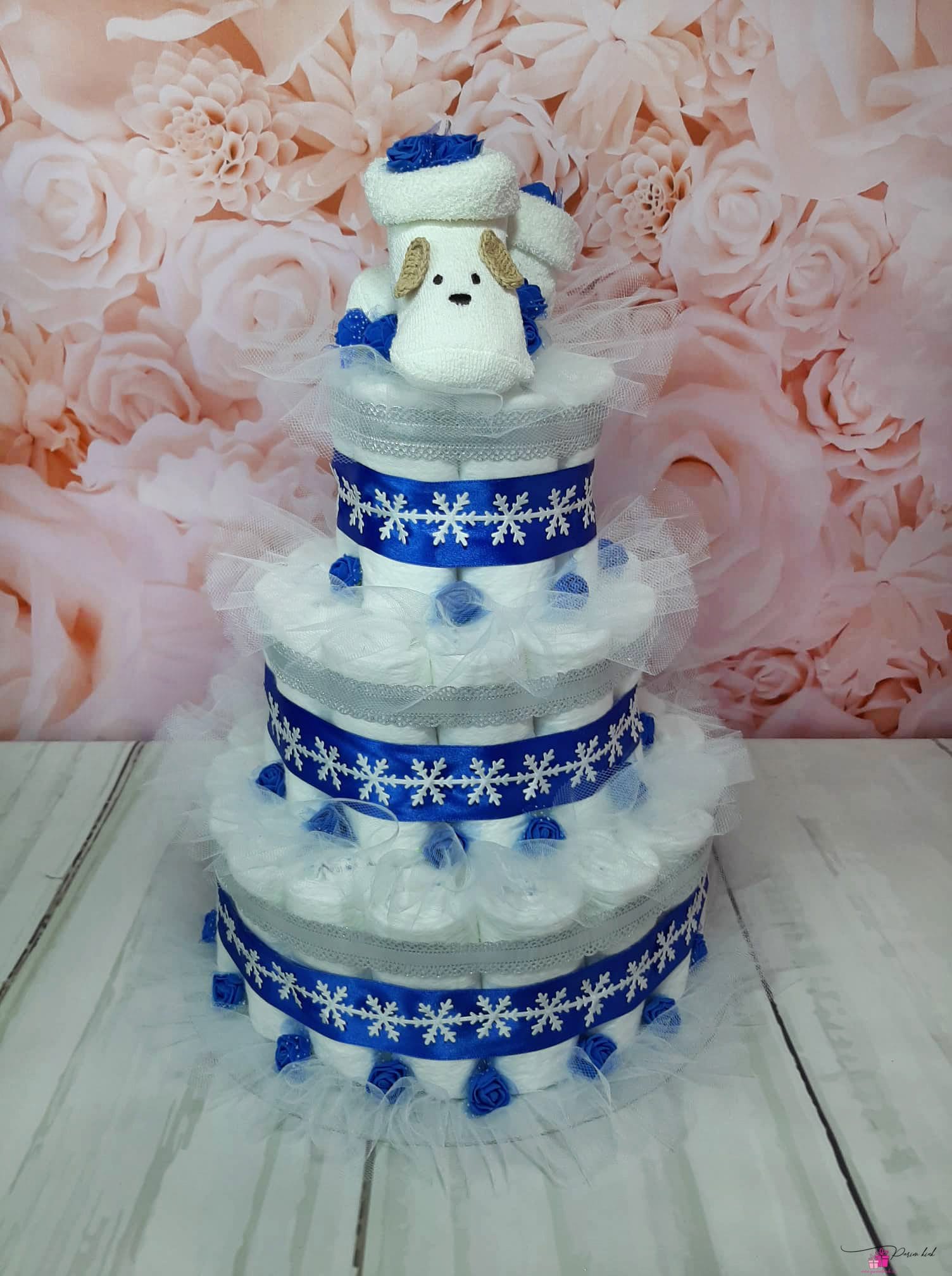 Sinine Mähkmetort lumehelvestega