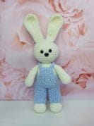 Sinine amigurumi jänes