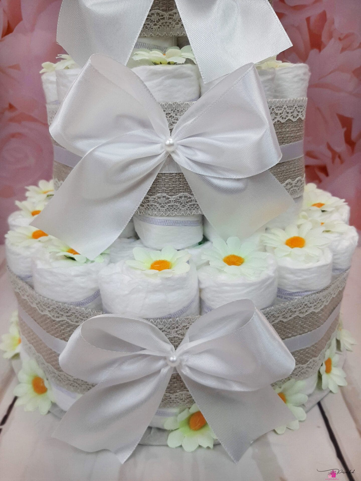 Valge mähkmetort LED karuga 11