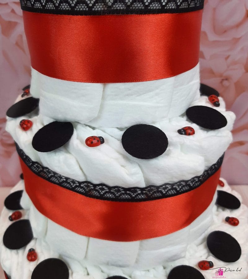 Punane Mähkmetort Lepatriinuga 2 Punane Mähkmetort Lepatriinuga 2