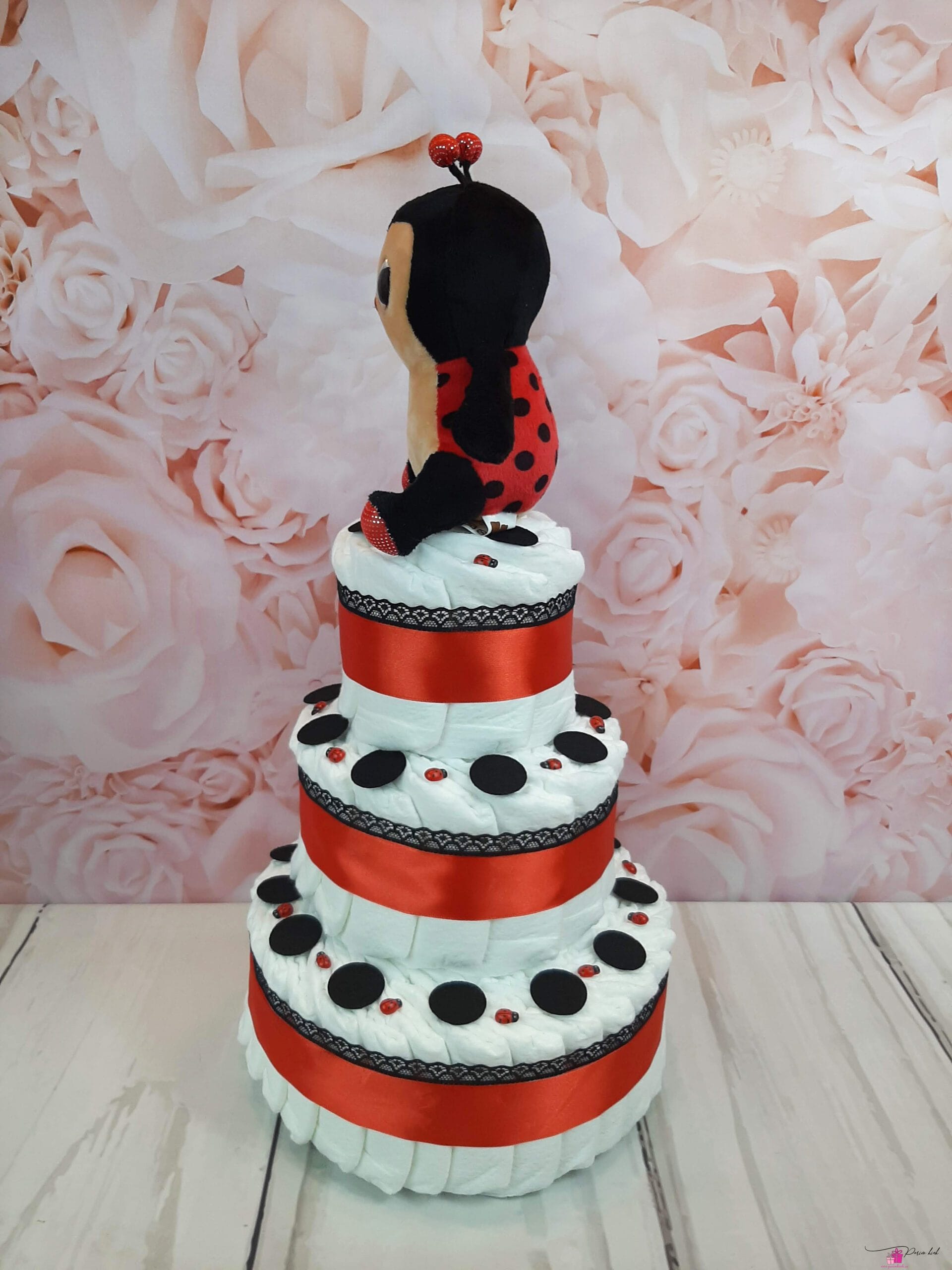 Punane Mähkmetort Lepatriinuga 4