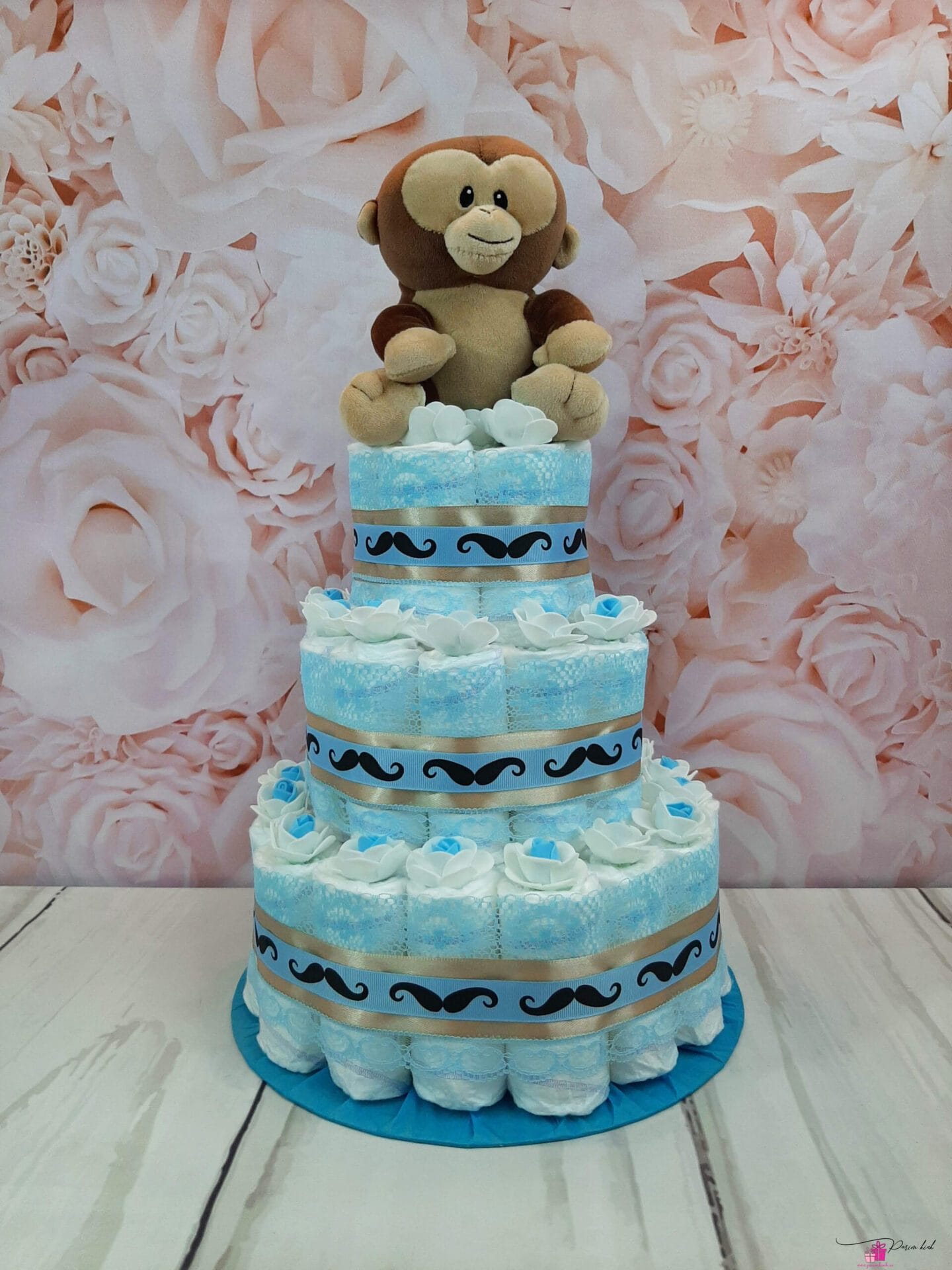 Sinine Mähkmetort Ahviga 11