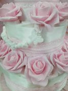 Heleroosa Mähkmetort roosidega 2