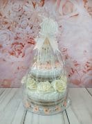 Kollane mähkmetort heegeldatud jänesega 2