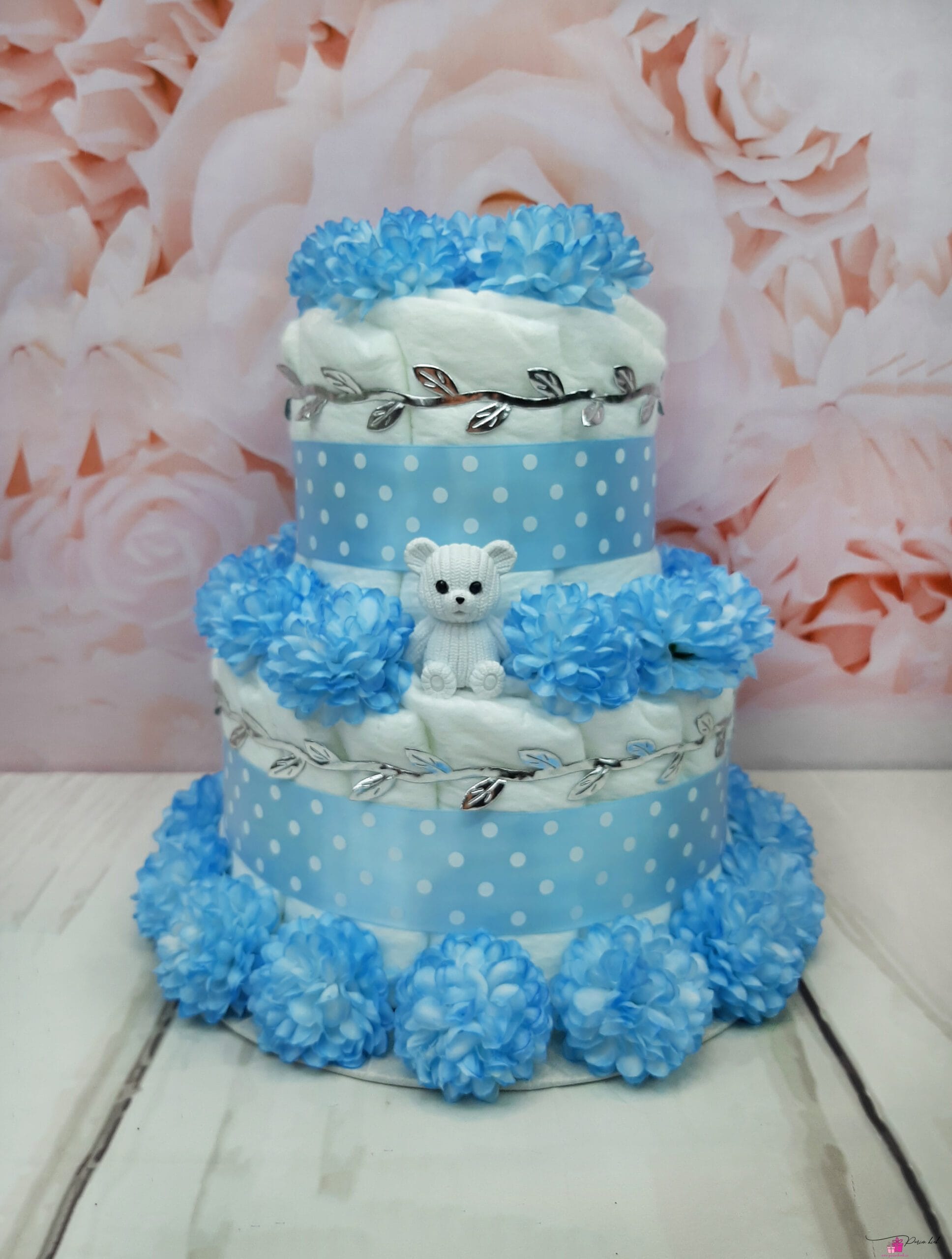 Sinine mähkmetort lilledega