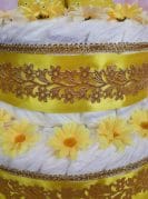 Kollane mähkmetort lilleliste papudega 2