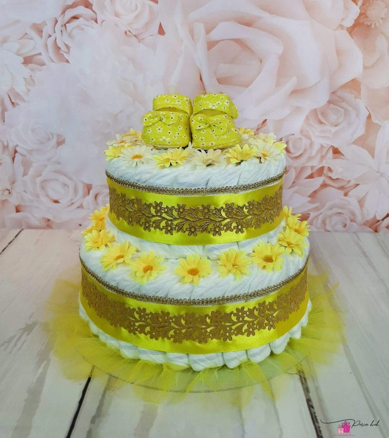 Kollane mähkmetort lilleliste papudega 7