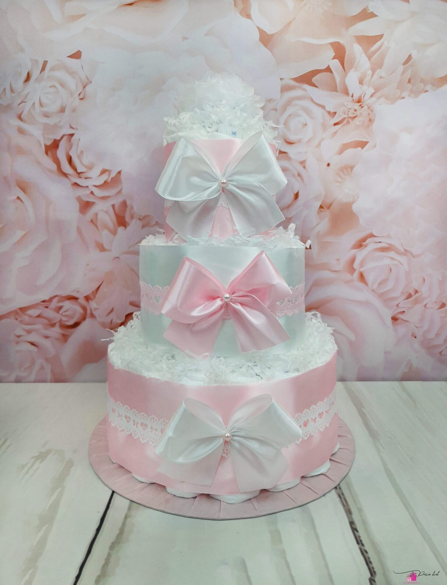 Valge mähkmetort Lilledeta 3