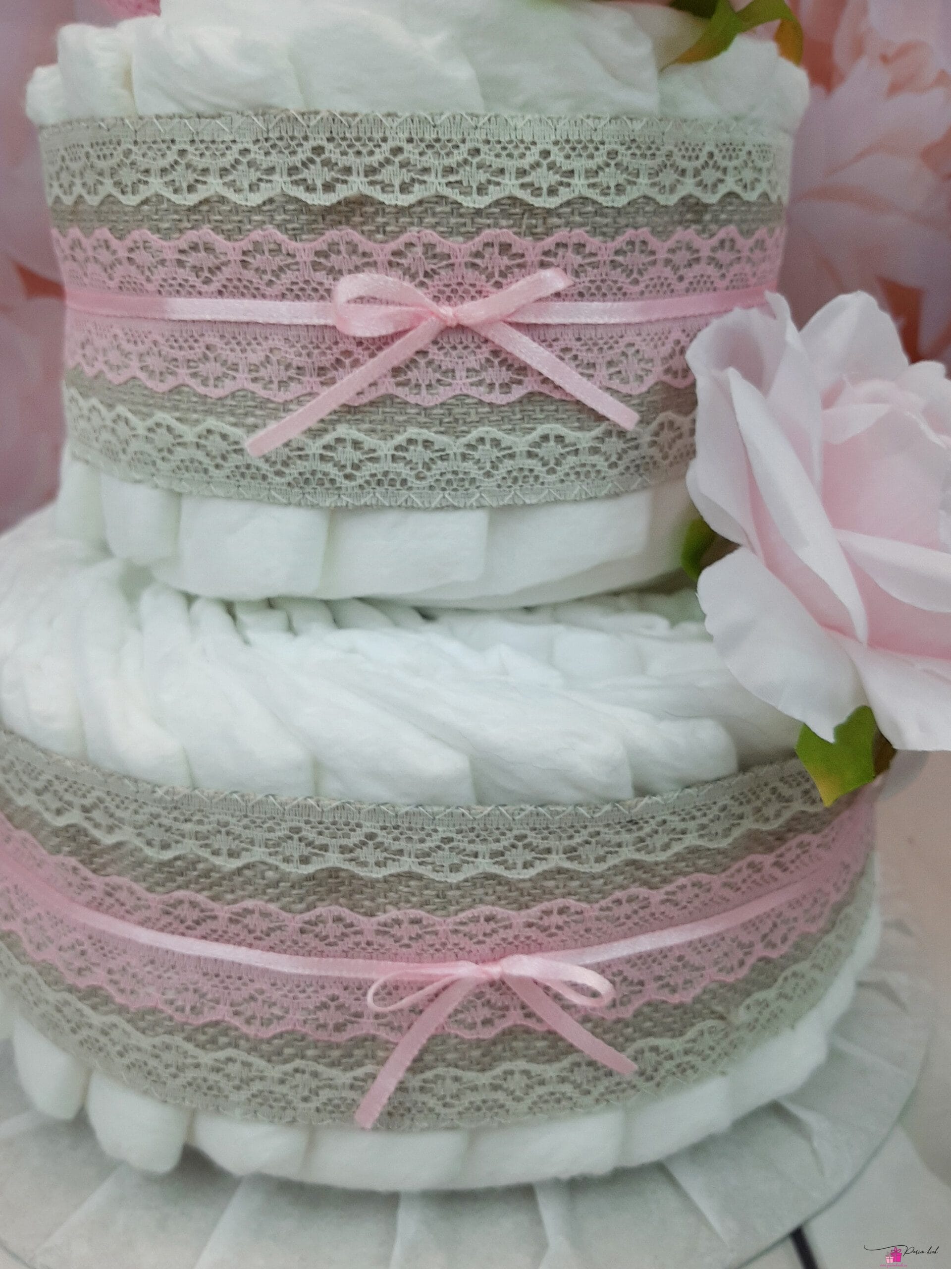 roosa mähkmetort amigurumi jänkuga 1