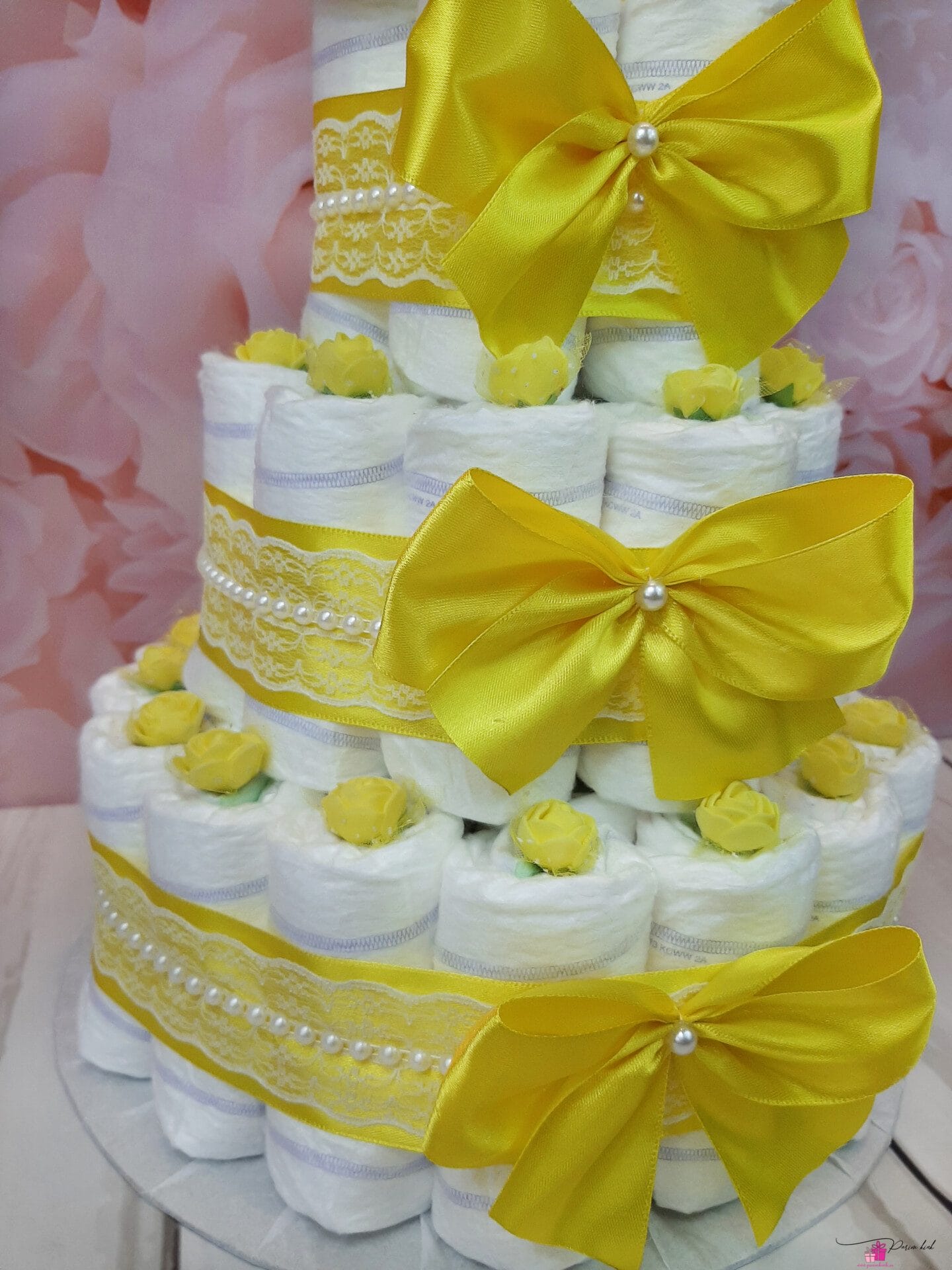 Kollane mähkmetort LED karuga 3