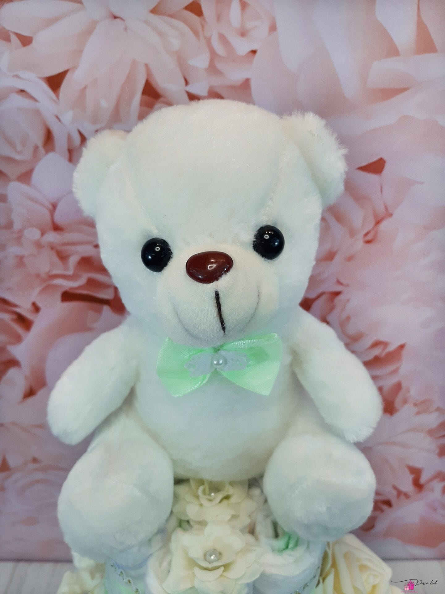 Neutraalne mähkmetort LED karuga 1