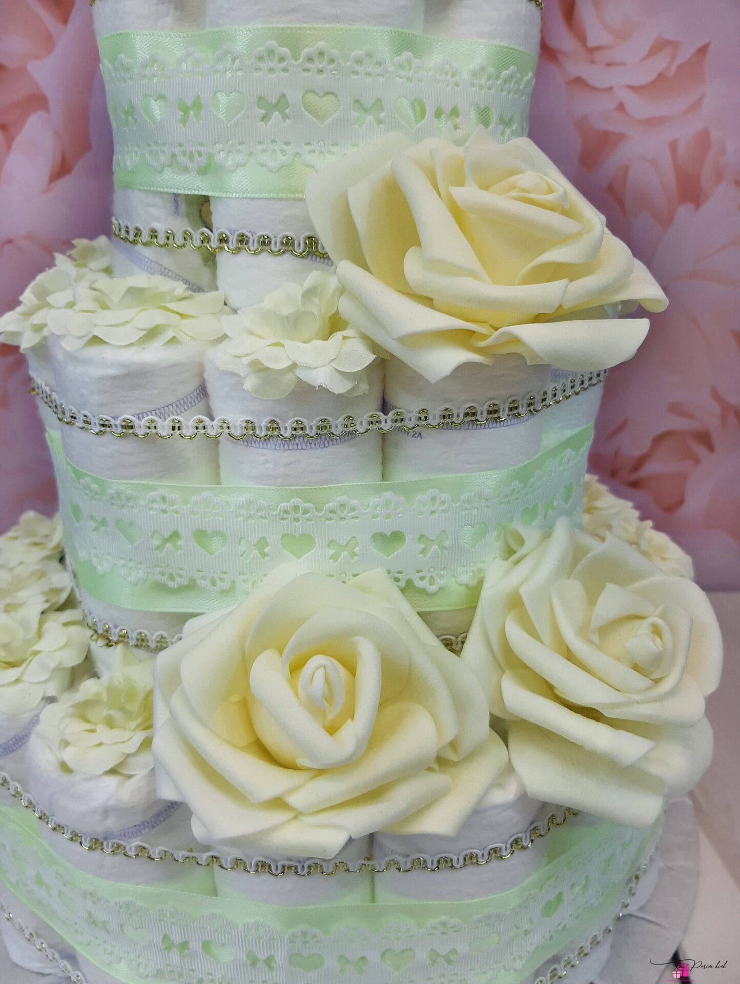 Neutraalne mähkmetort LED karuga 4