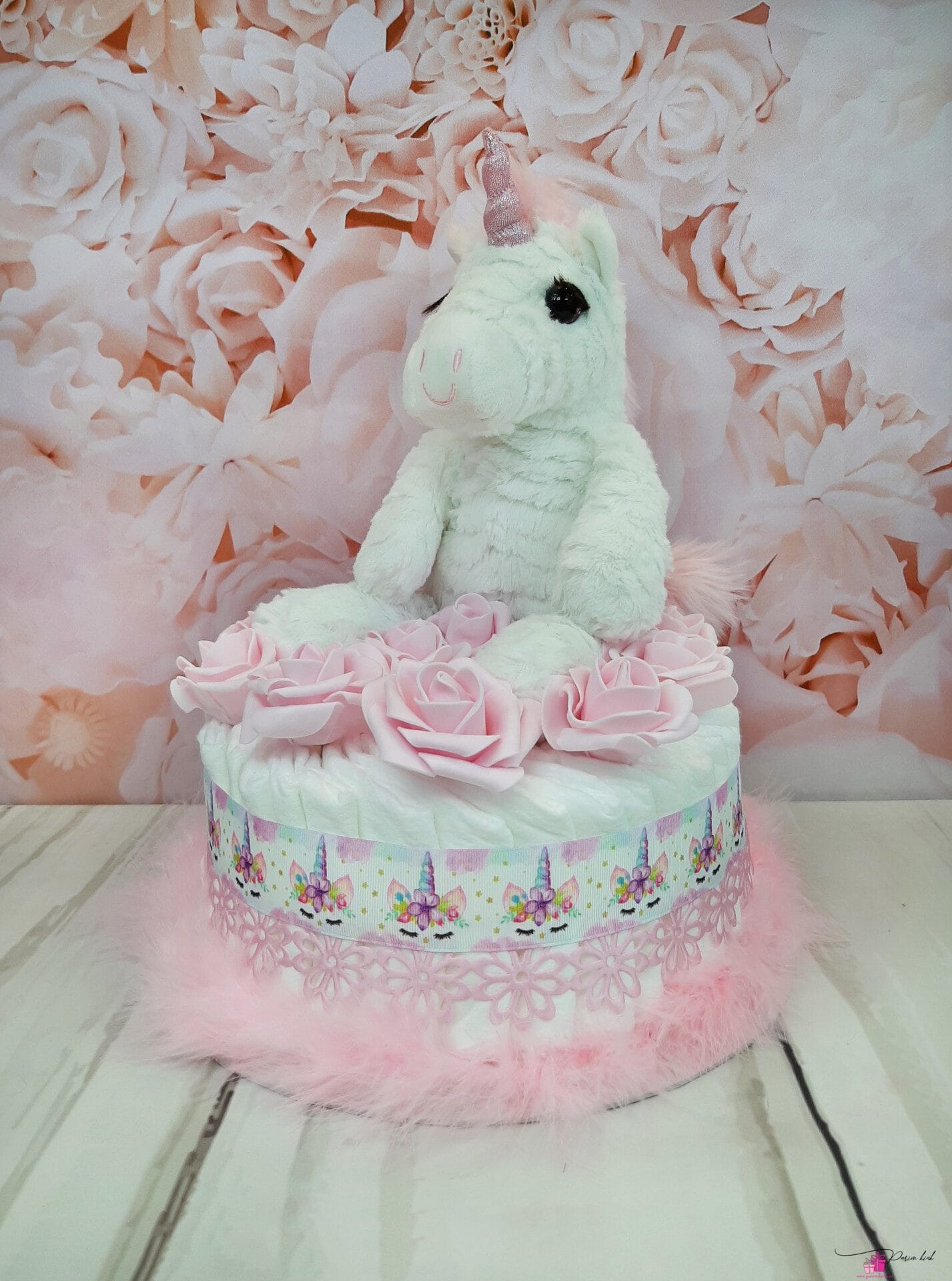 Roosa mähkmetort Ükssarvikuga 5