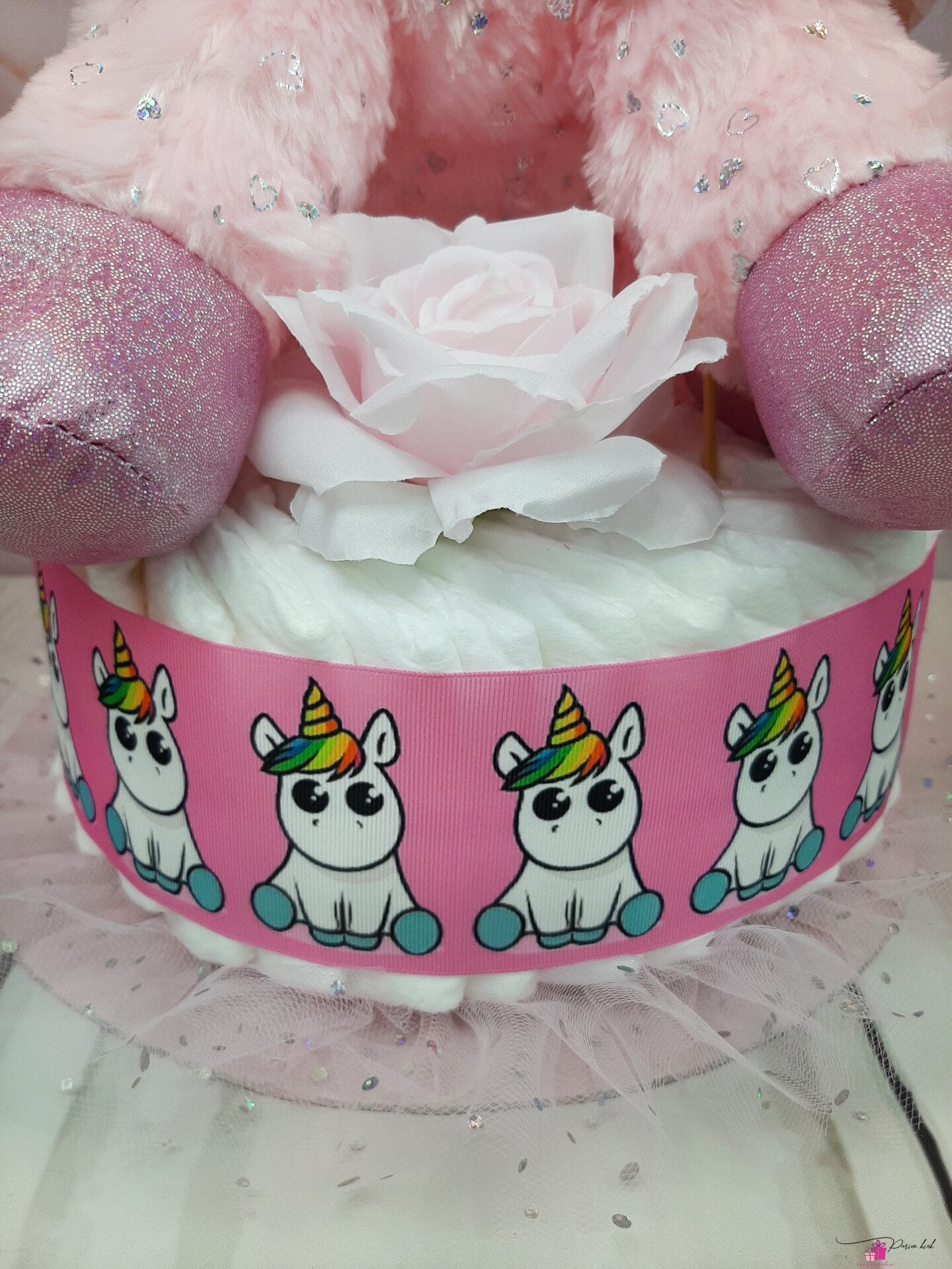 Roosa mähkmetort suure ükssarvikuga 4