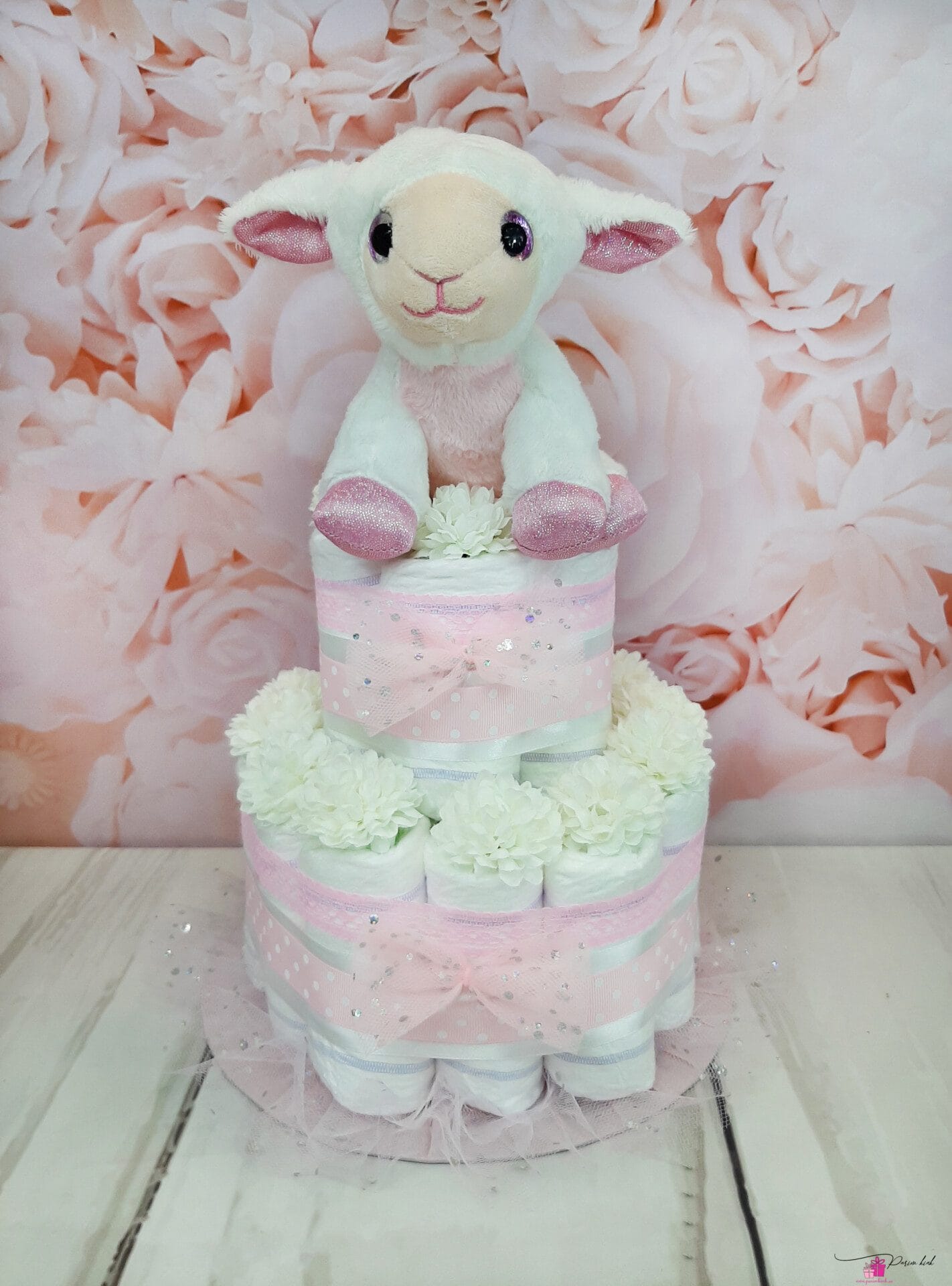 Roosa väike mähkmetort lambaga 1
