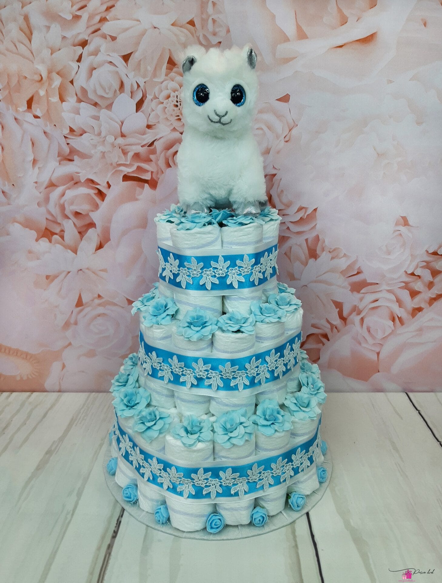 sinine mähkmetort sõber alpakaga