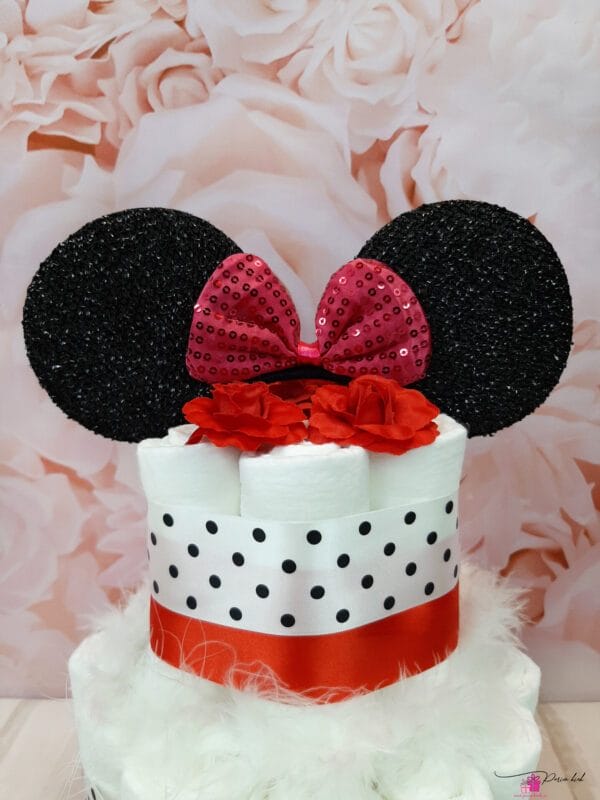 Punane väike tort Minniga 1