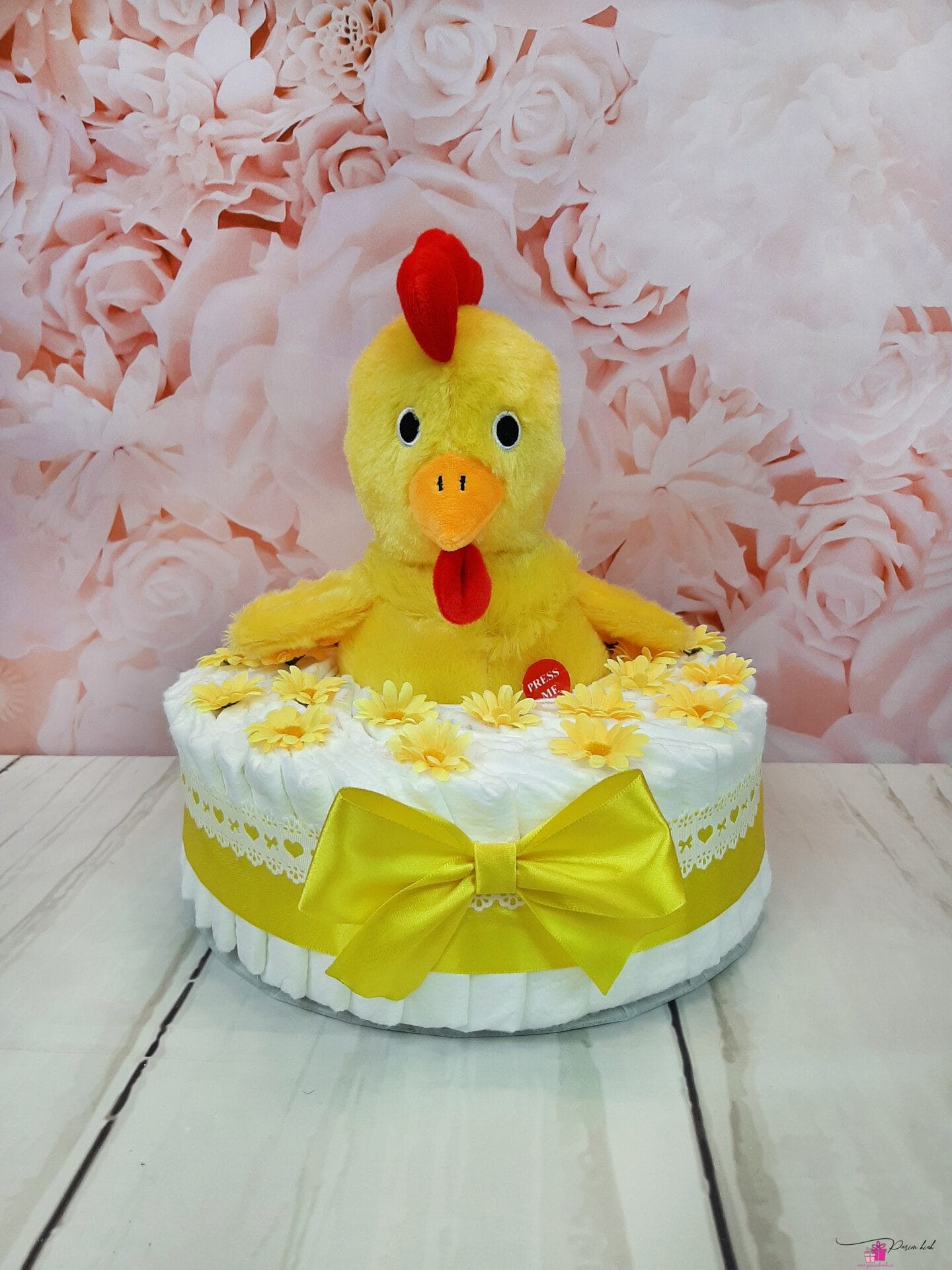 kollane mähkmetort tibulinnuga