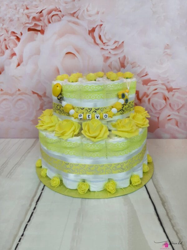 kollane mähkmetort lutiketiga