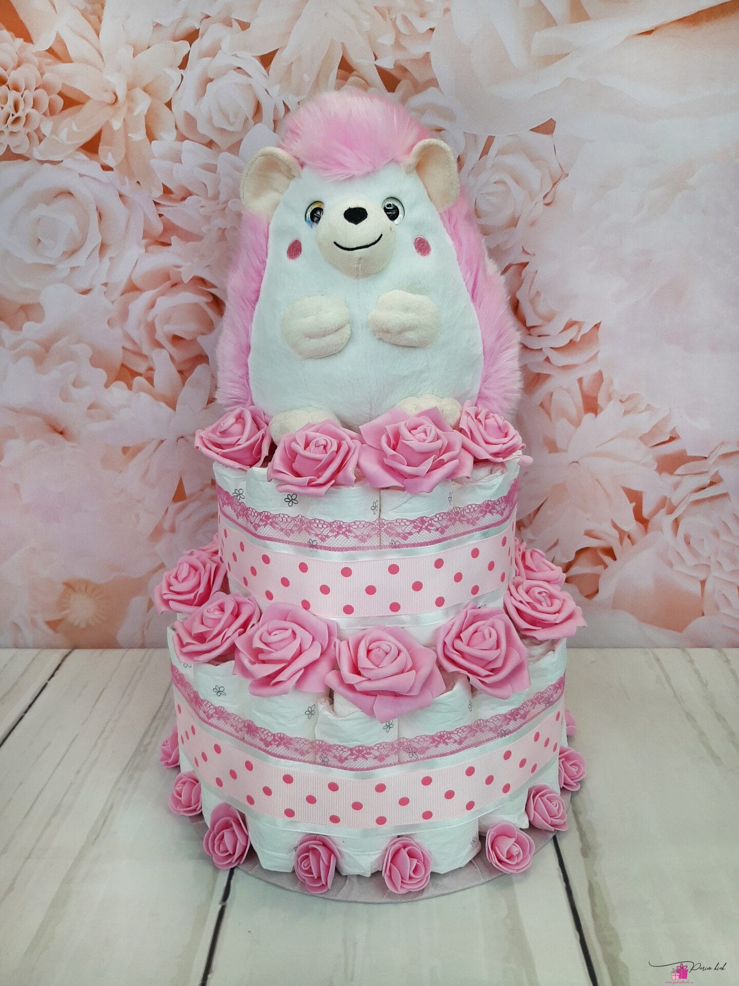 roosa mähkmetort siilikesega