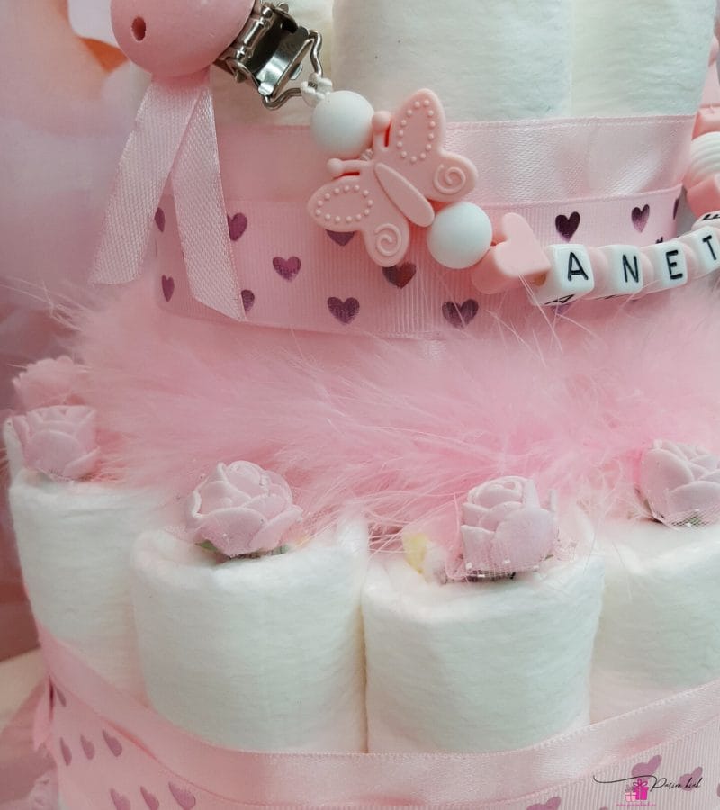 heleroosa väike mähkmetort lutiketiga heleroosa väike mähkmetort lutiketiga